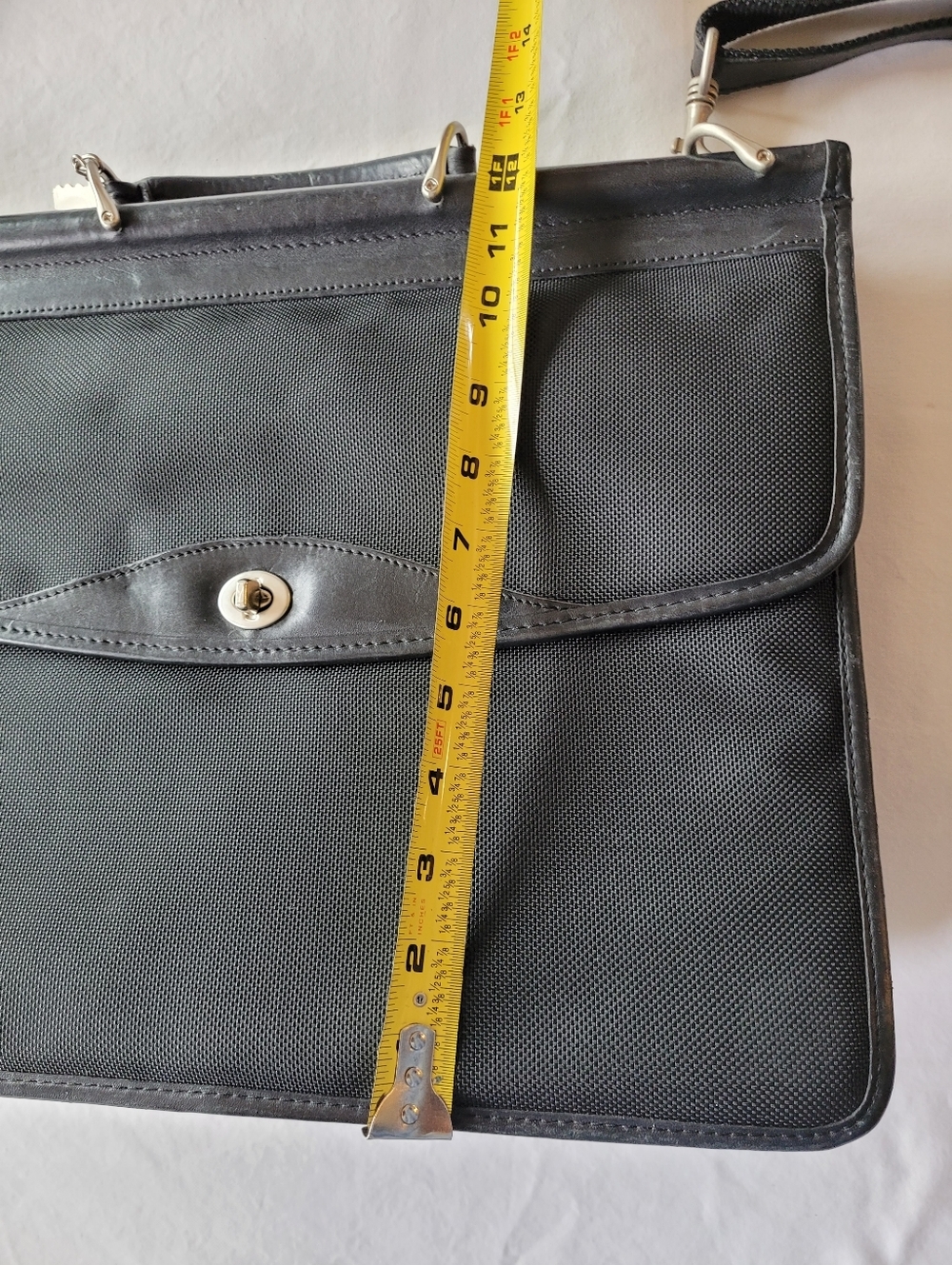 Jack Georges Classic Black Men's Shoulder Bag - Sleek Professional Carry - Picture 8 of 9